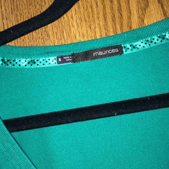 ❌SOLD❌ Green Maurice’s cardi - Picture 2 of 3